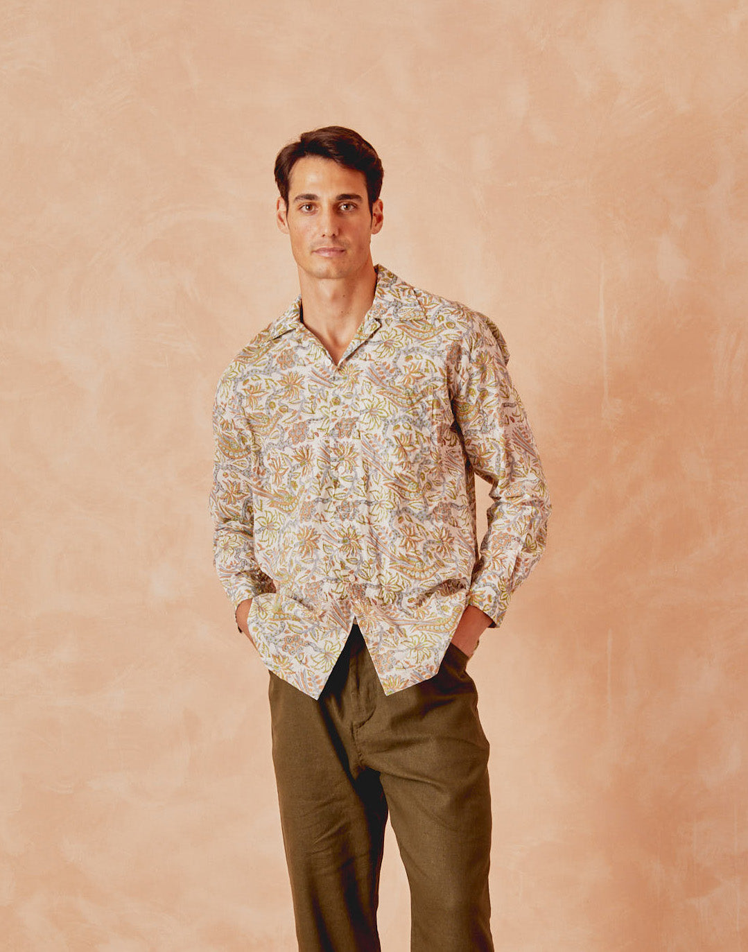 Tropical button-front shirt with long sleeves and allover foliage print