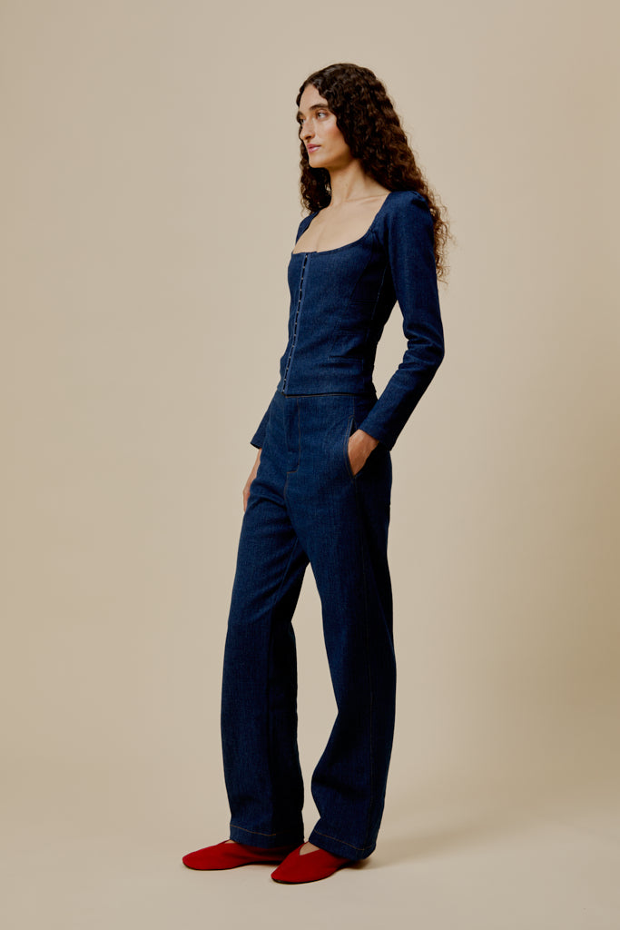 Ralph trousers in dark blue denim with square front pockets, belt loops, straight leg