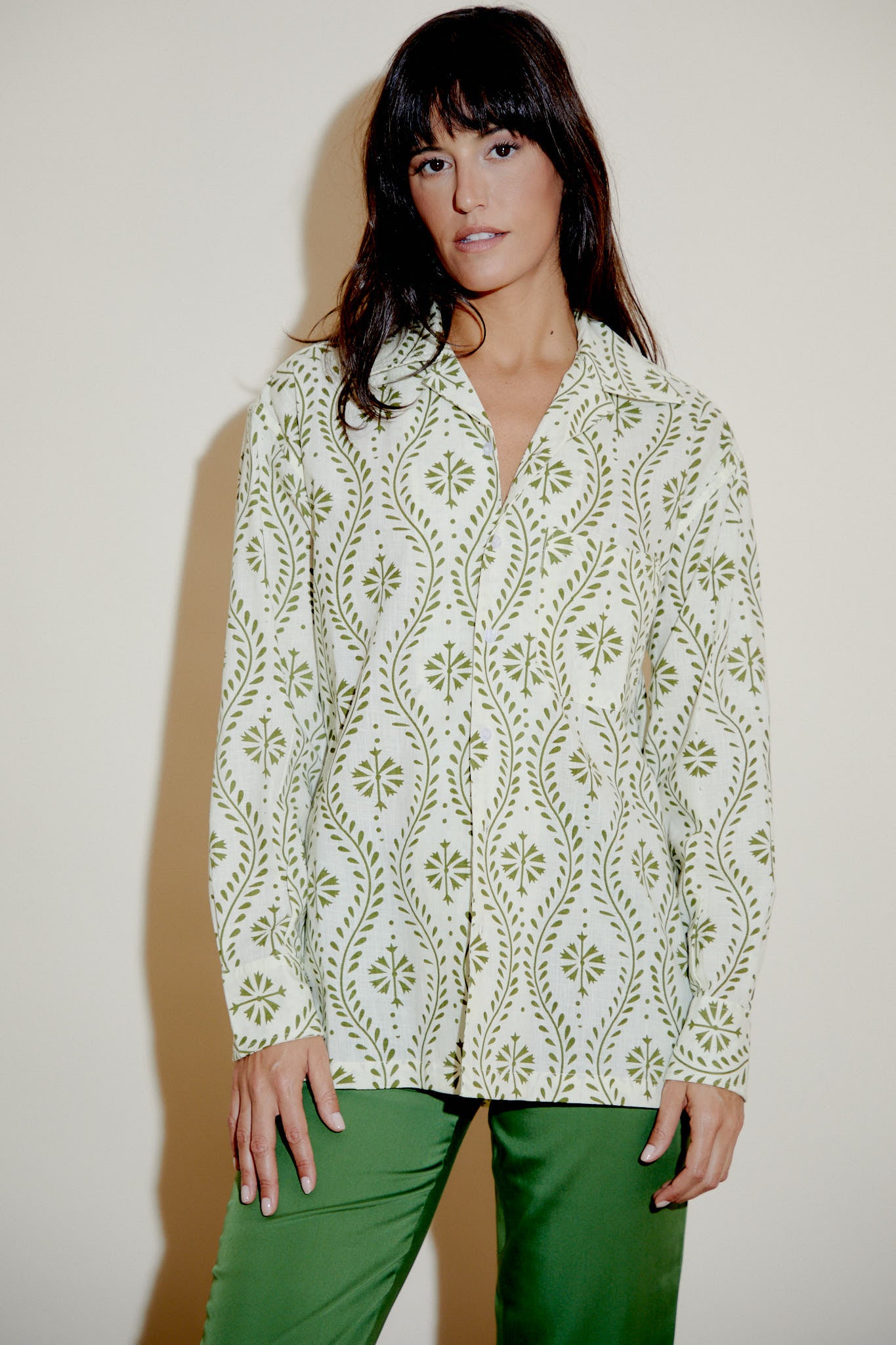 Green leaf-and-flower print shirt with stand collar and long sleeves